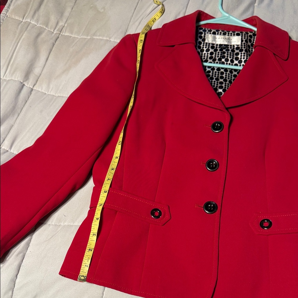 Elegant Tahari Red Women's Blazer - Picture 7 of 15
